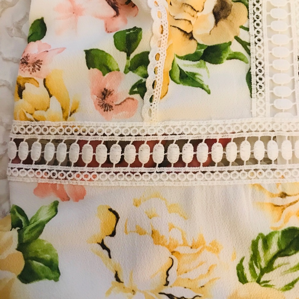 Spring dress - Picture 3 of 4